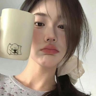 踉跄女孩